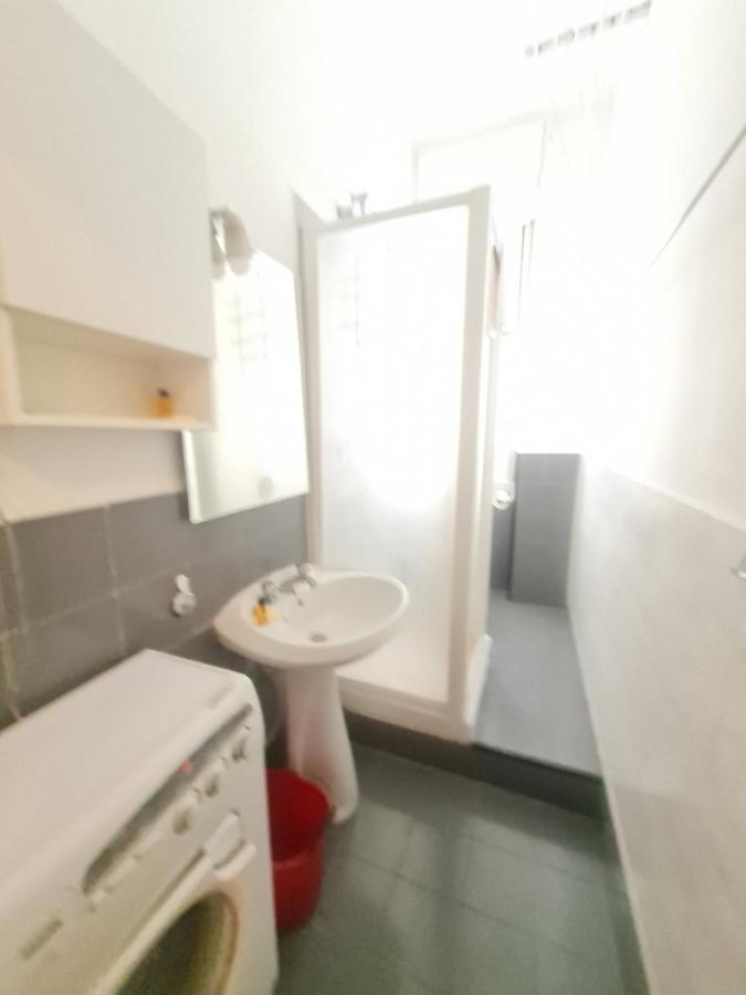 Santa Maria Valle Apartment Milan Luaran gambar